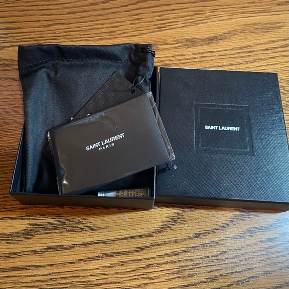 yves saint laurent authentication